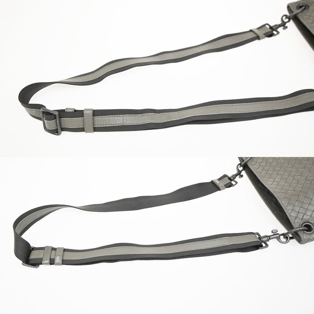 Bottega Veneta Flat Messenger Bag Intrecciato Nappa Gray Leather Shoulder Bag Bag (Pre-Owned)