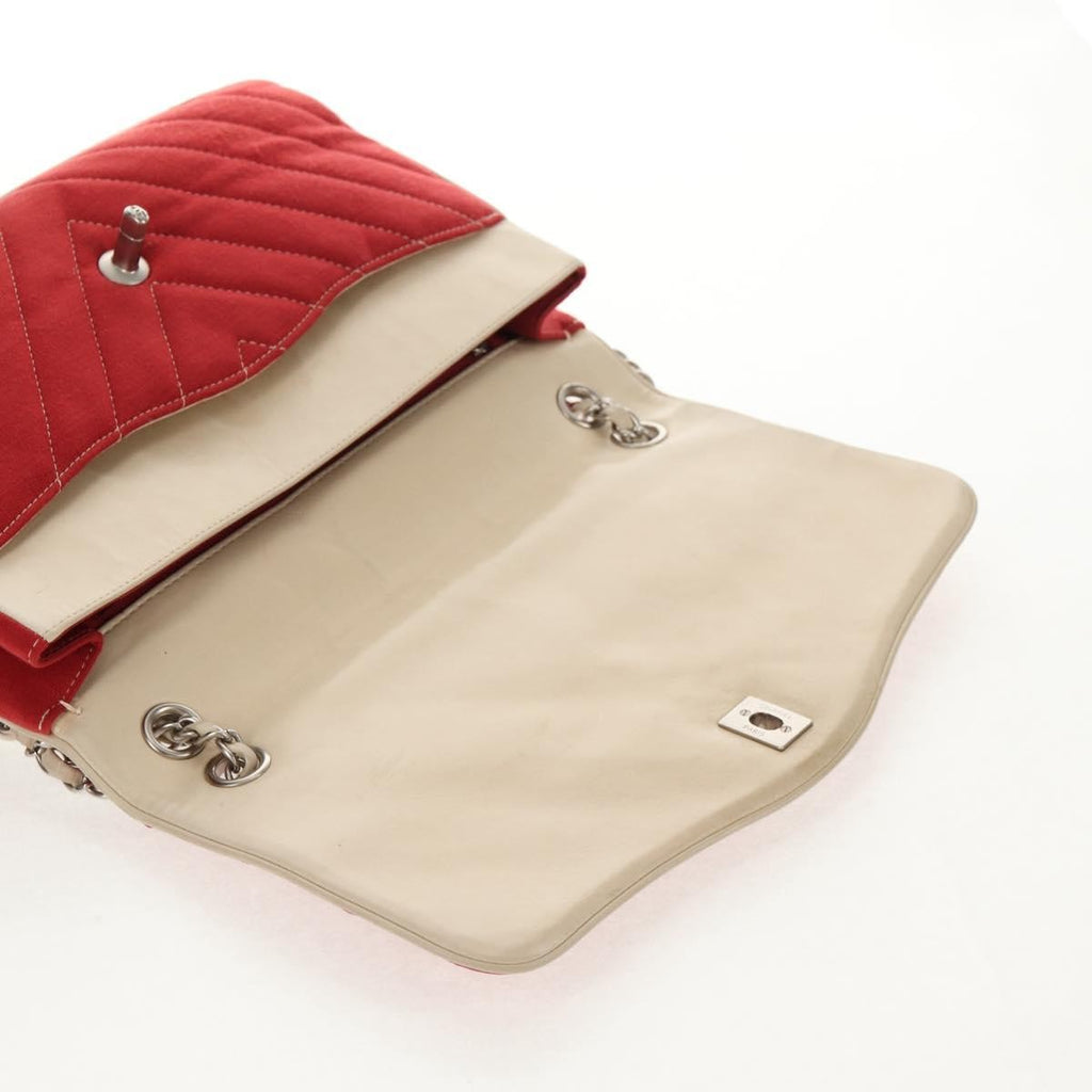 Chanel Leo Lion Flap Bag Chevron Jersey Red Cotton Shoulder Bag Bag (Pre-Owned)
