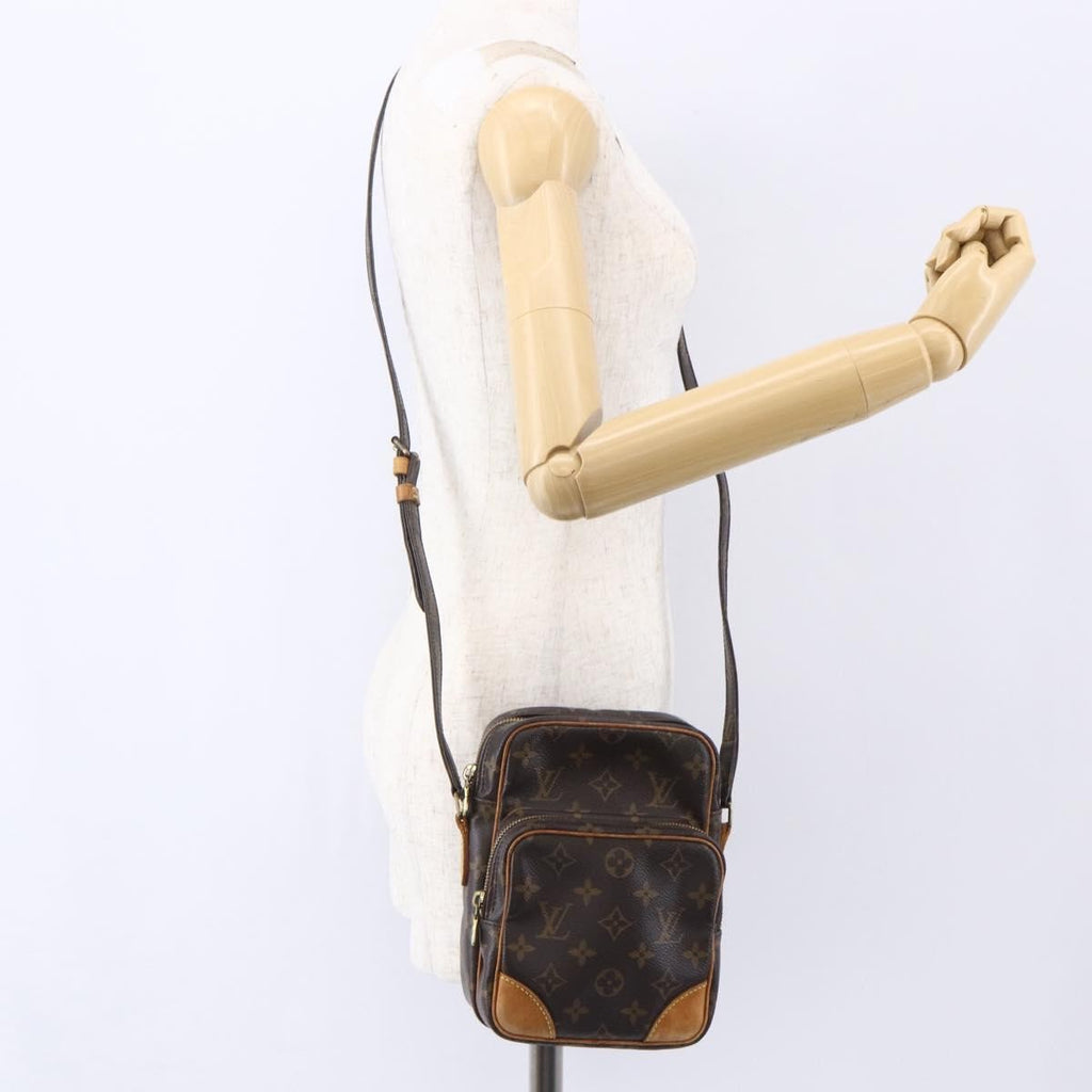 Louis Vuitton Amazone Bag Monogram Canvas Brown Canvas Shoulder Bag Bag (Pre-Owned)