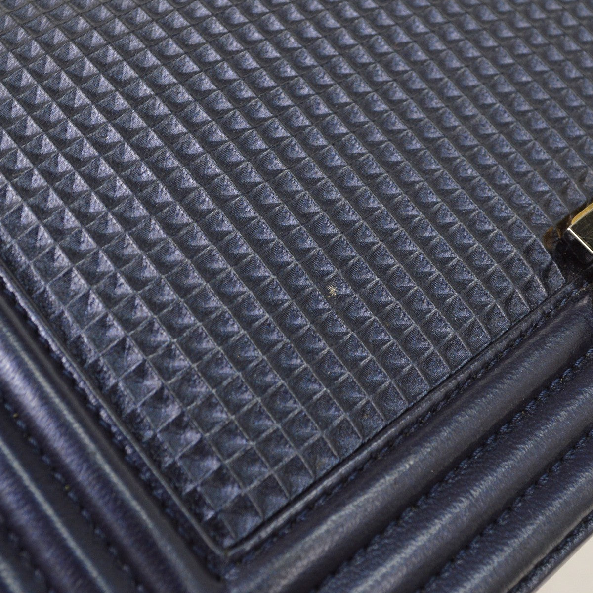 Chanel Boy Flap Bag Cube Embossed Lambskin Navy Leather Shoulder Bag Bag (Pre-Owned)