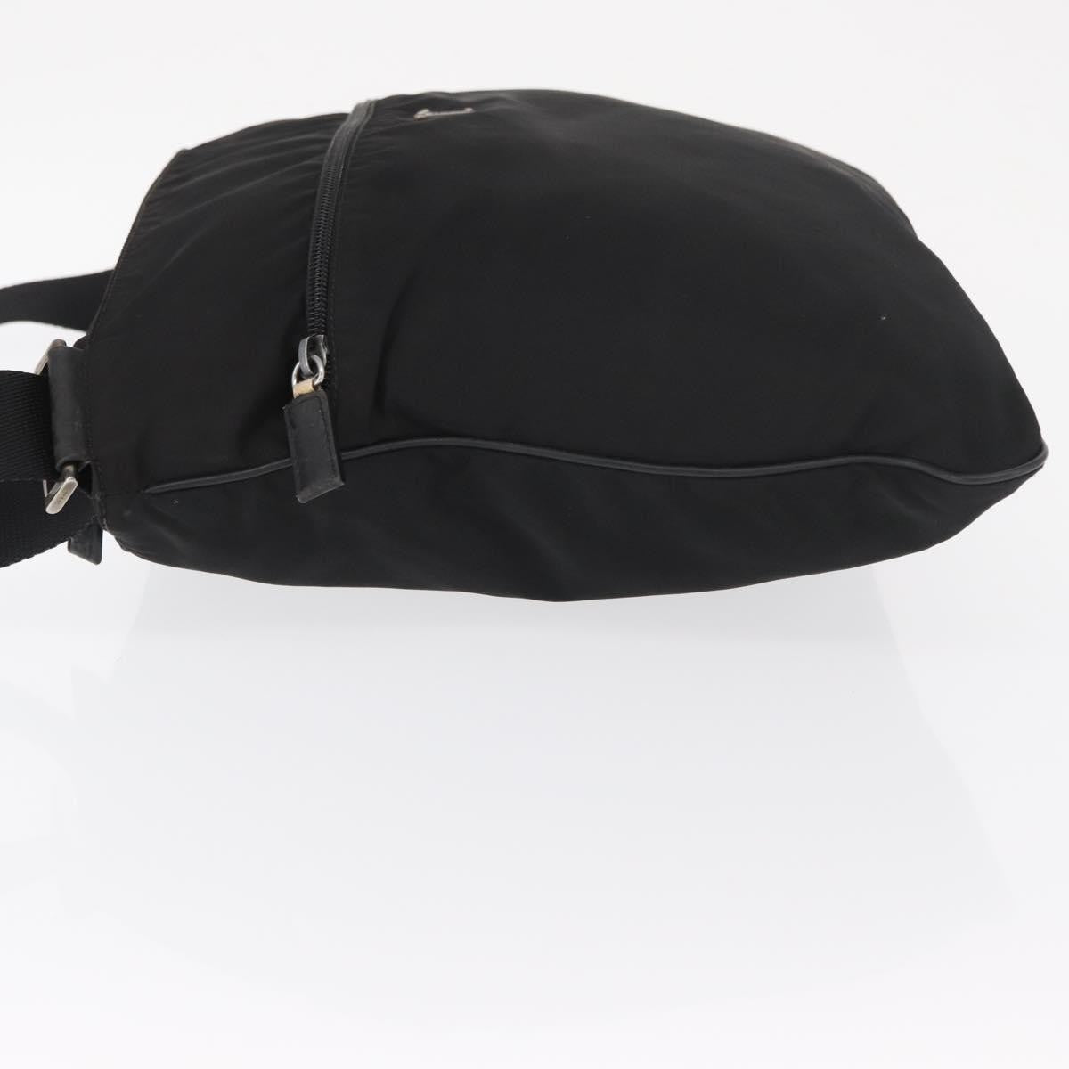 Prada Front Pocket Messenger Bag Tessuto Black Nylon Shoulder Bag Bag (Pre-Owned)