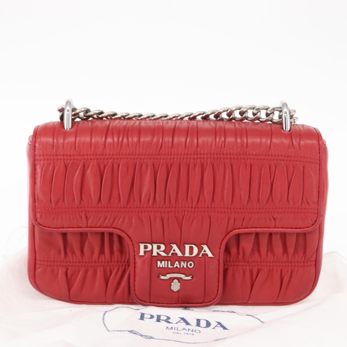 Prada Gaufre Chain Flap Shoulder Bag Nappa Leather Red Leather Shoulder Bag Bag (Pre-Owned)