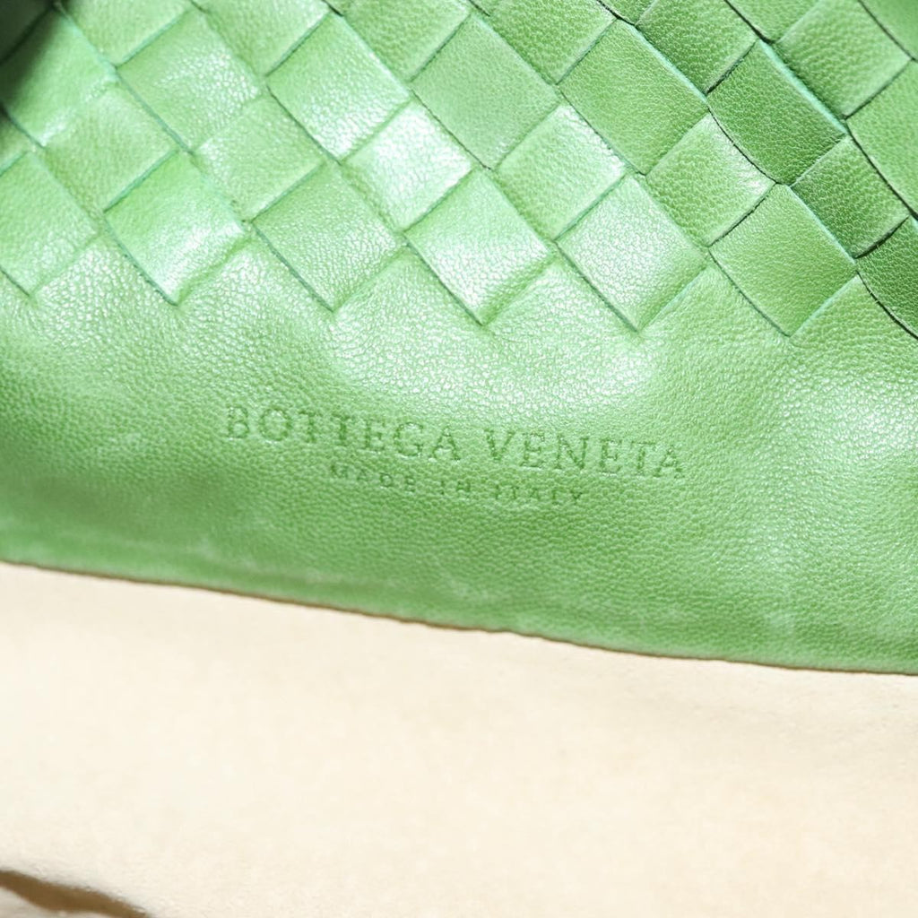 Bottega Veneta Intrecciato Leather Green Leather Handbag (Pre-Owned)