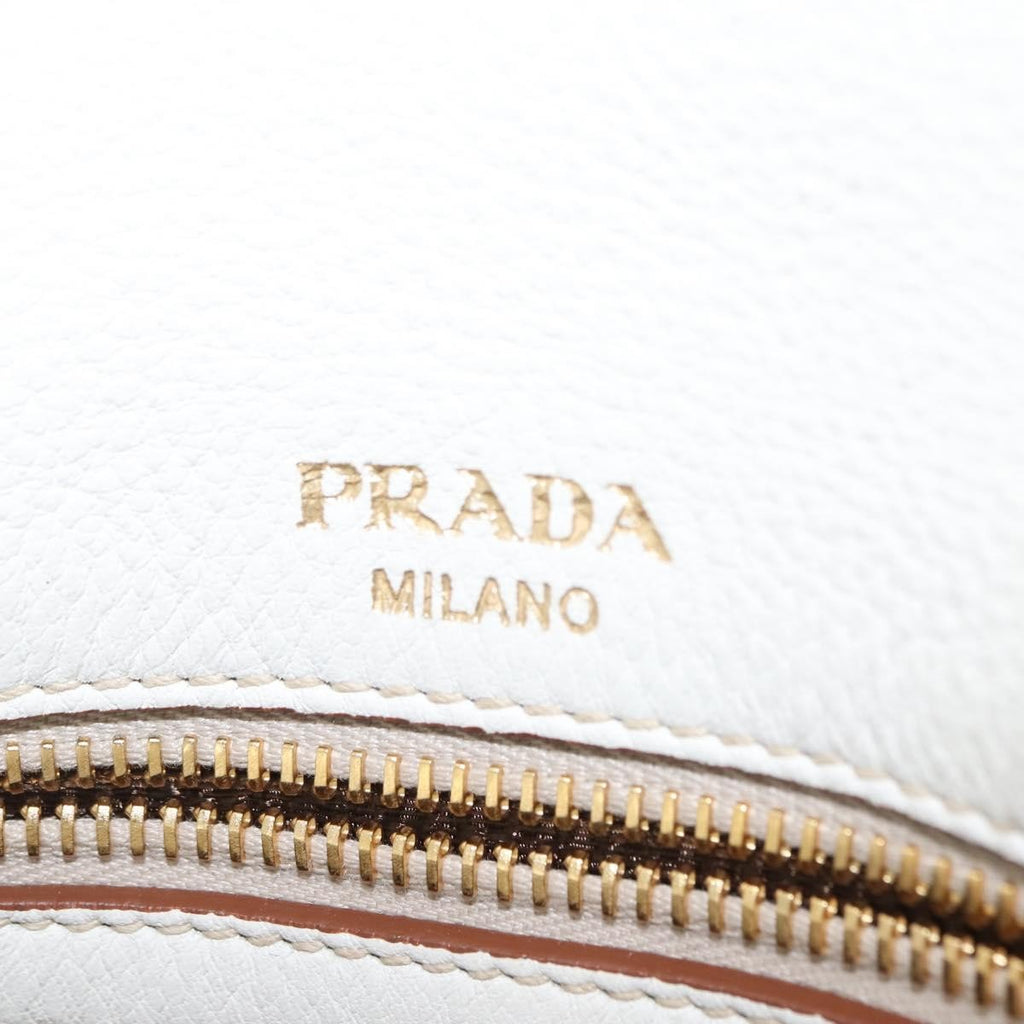 Prada Flap Crossbody Bag Vitello Daino White Leather Shoulder Bag Bag (Pre-Owned)