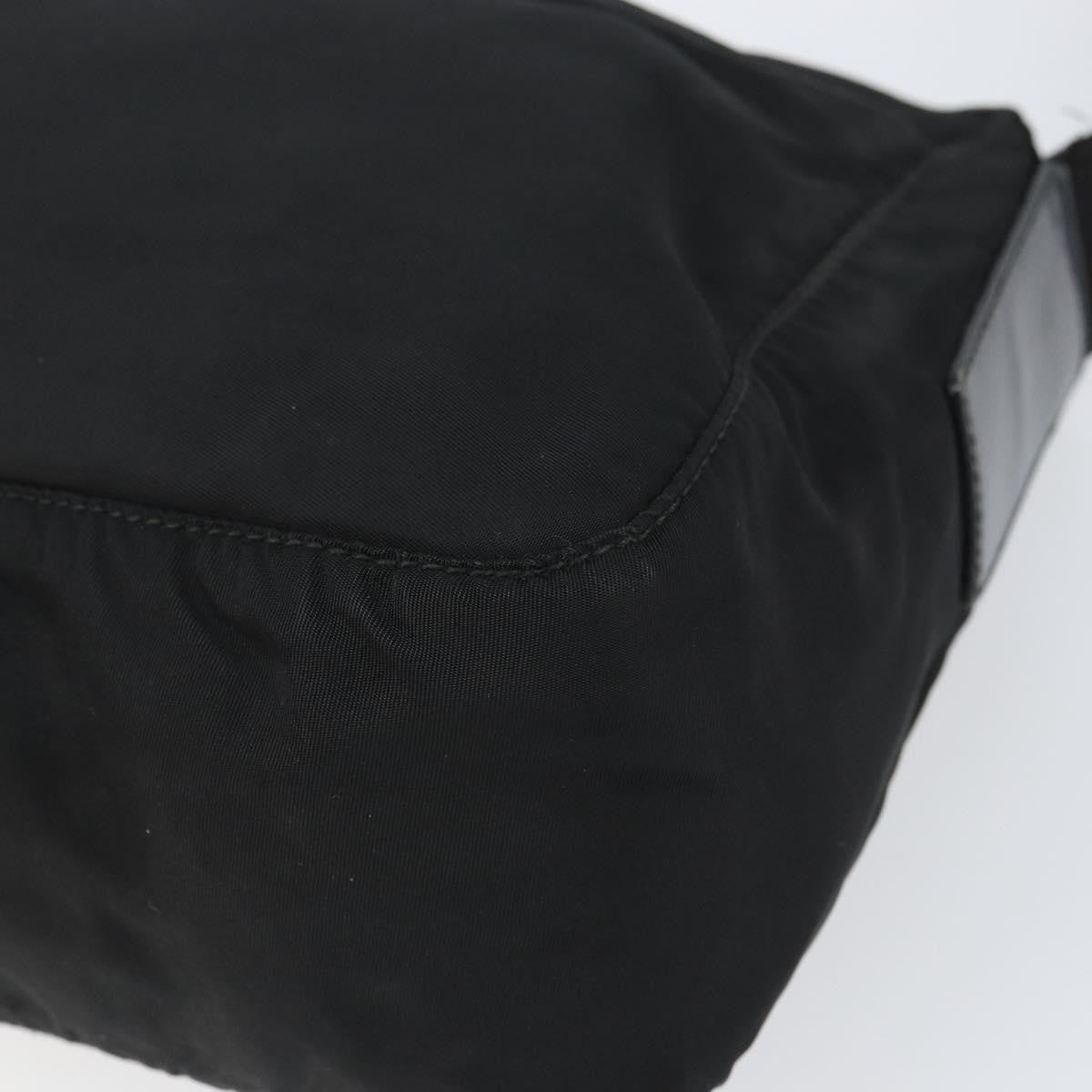 Prada Front Zip Messenger Bag Tessuto Black Nylon Shoulder Bag Bag (Pre-Owned)