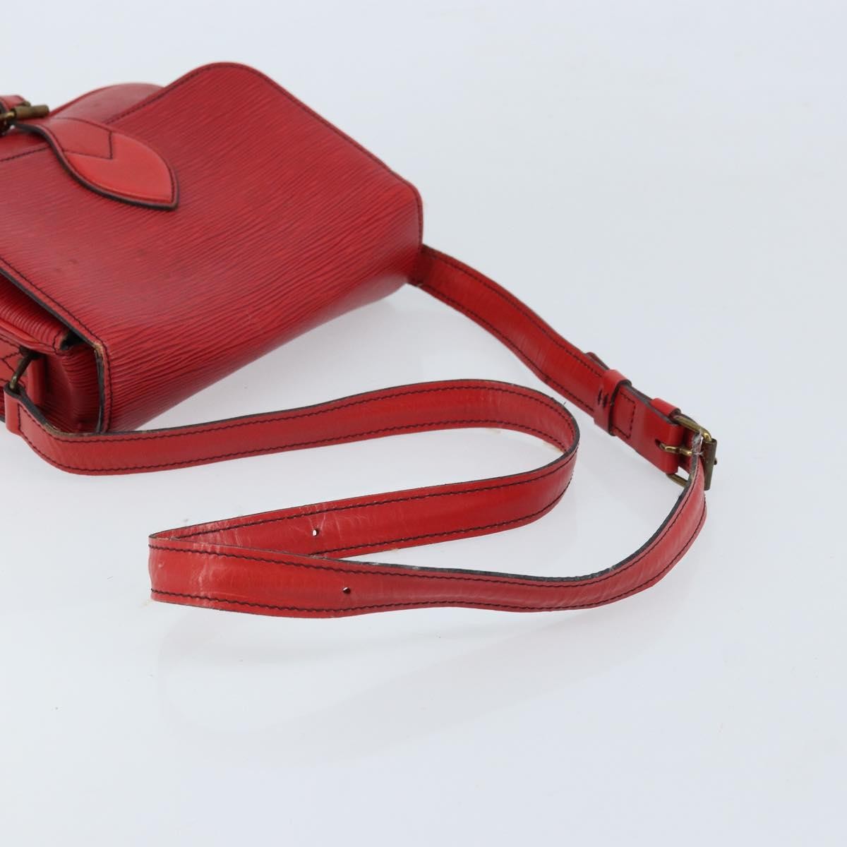 Louis Vuitton Cartouchiere Handbag Epi Leather Red Leather Shoulder Bag Bag (Pre-Owned)