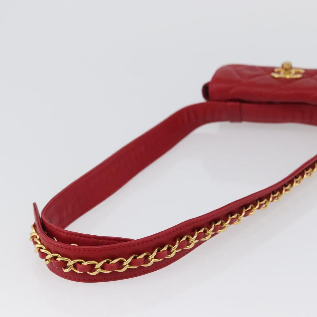 Chanel Vintage Cc Flap Waist Bag Quilted Lambskin Red Leather Clutche & Pouche Bag (Pre-Owned)