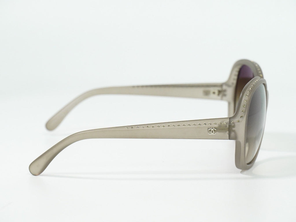 Chanel Logo Cc Sunglasses Plastic Gray Plastic Sunglasse Accessory (Pre-Owned)