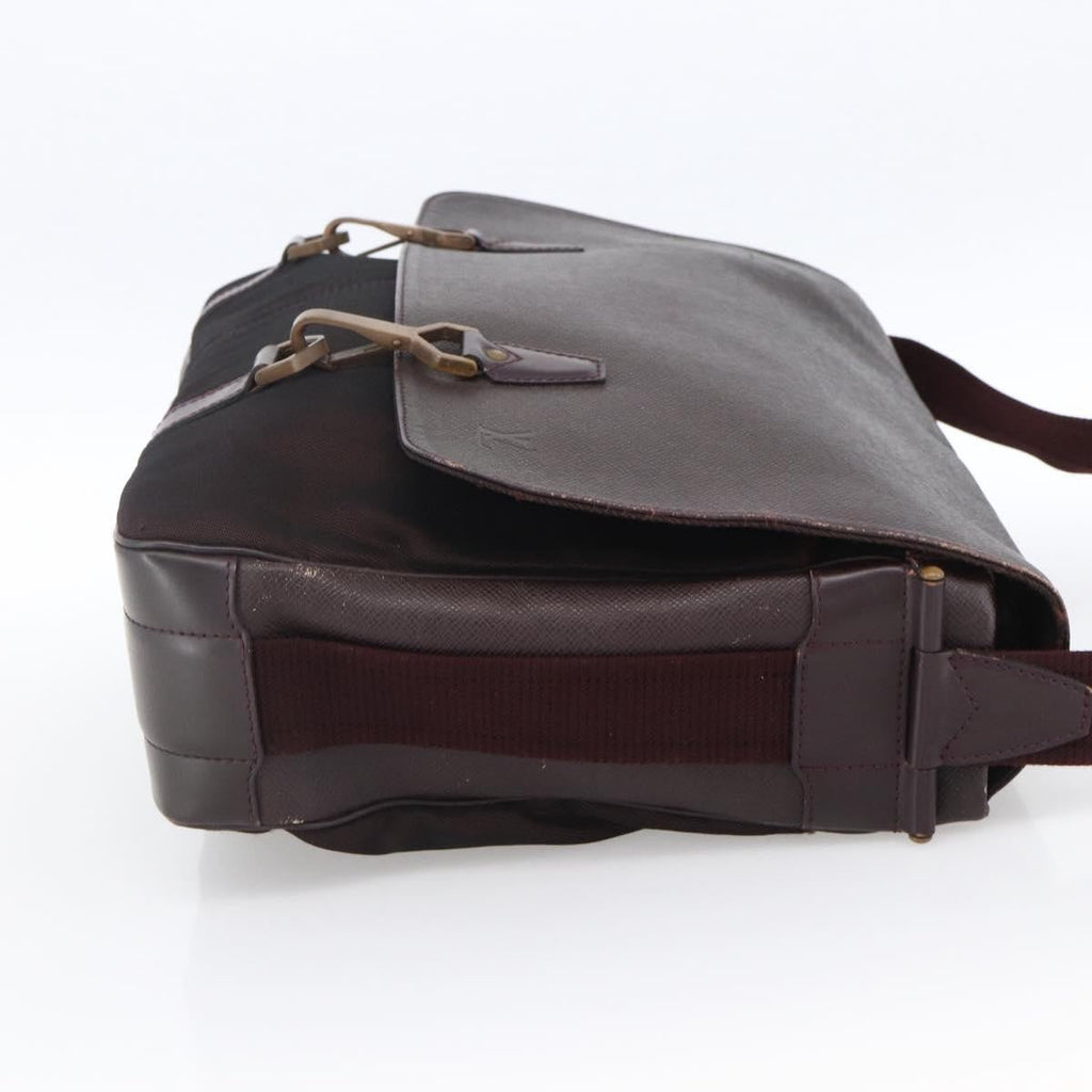Louis Vuitton Dersou Bag Taiga Leather And Canvas Brown Leather Shoulder Bag Bag (Pre-Owned)