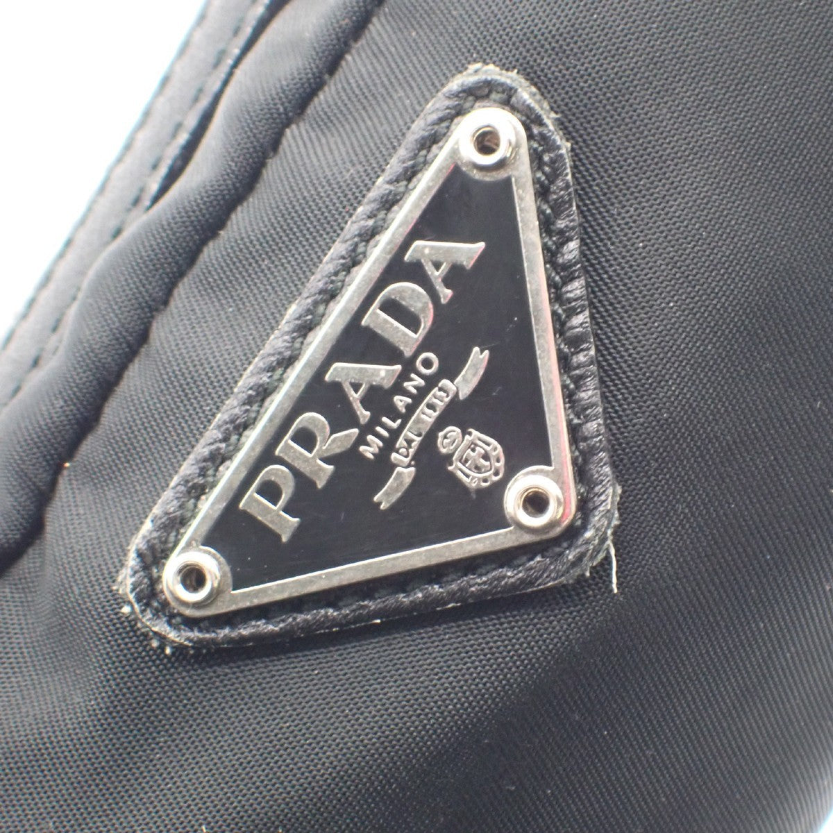 Prada Padded Zip Belt Bag Tessuto Black Nylon Clutche & Pouche Bag (Pre-Owned)