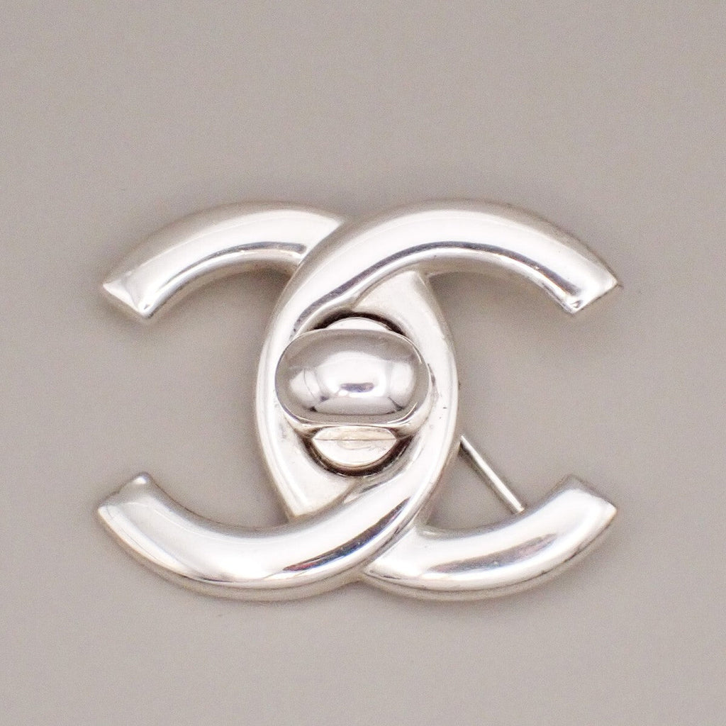 Chanel Vintage Cc Turnlock Brooch Metal Silver Silver_Plated Brooch Jewelry (Pre-Owned)