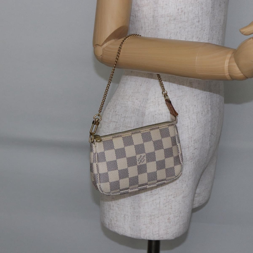 Louis Vuitton Pochette Accessoires Damier White Canvas Bag (Pre-Owned)