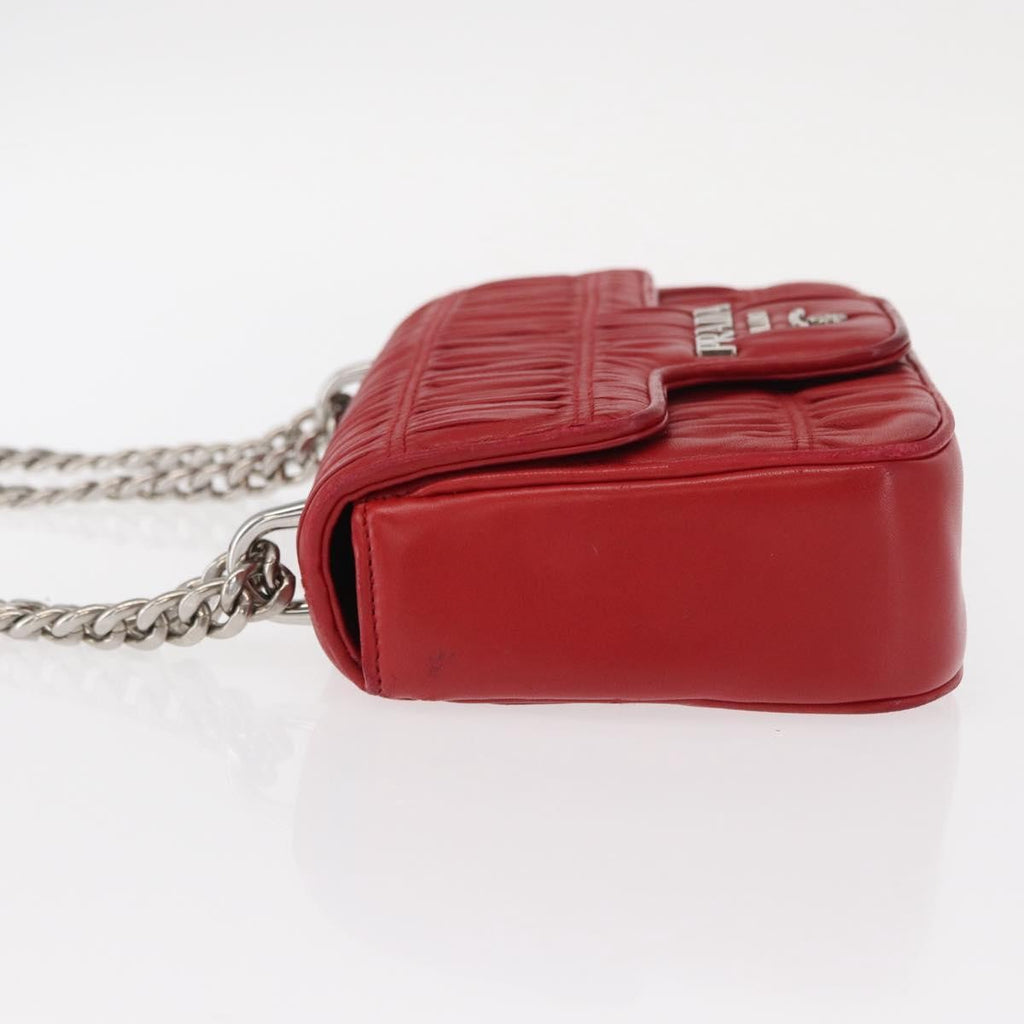 Prada Gaufre Chain Flap Shoulder Bag Nappa Leather Red Leather Shoulder Bag Bag (Pre-Owned)