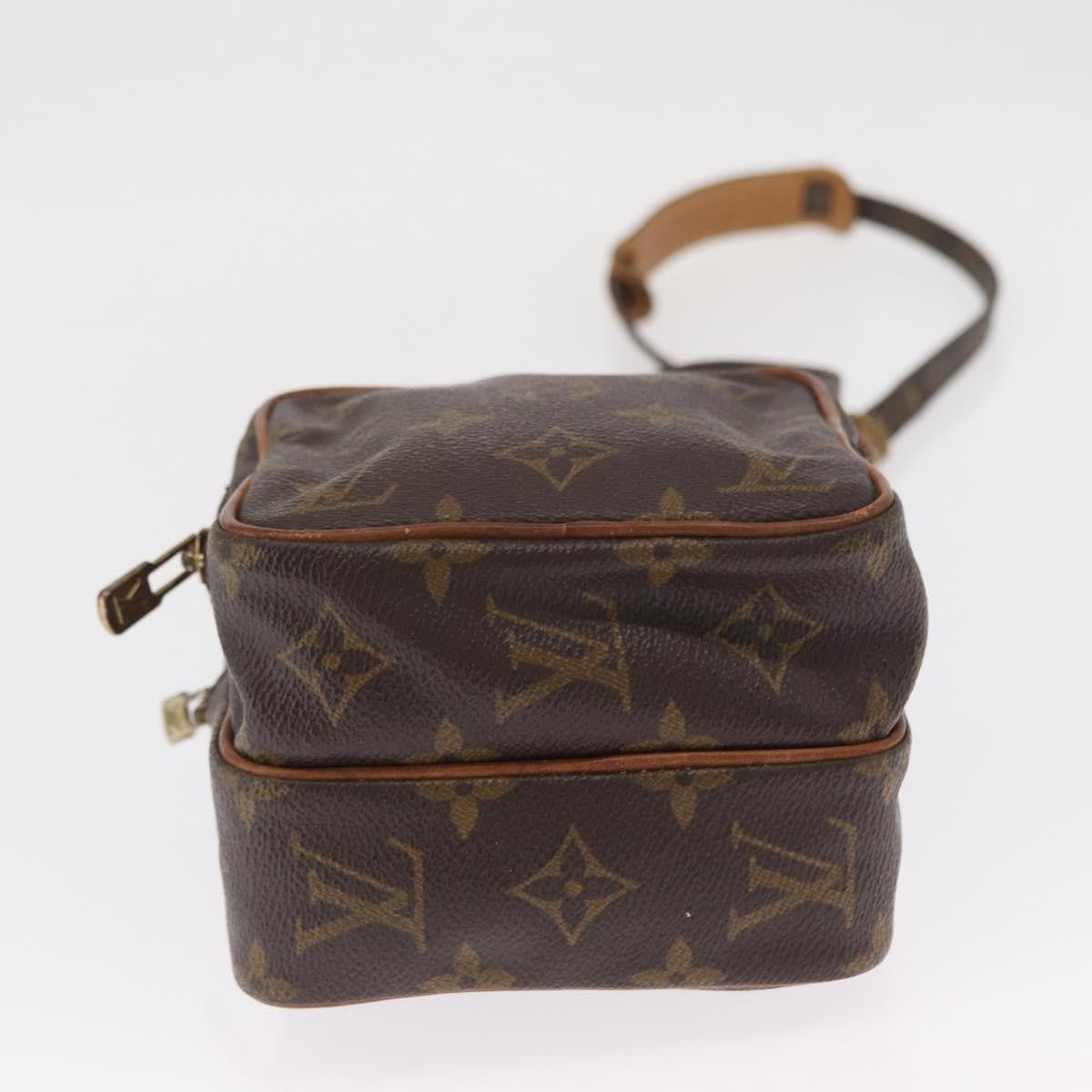Louis Vuitton Amazone Bag Monogram Canvas Brown Canvas Shoulder Bag Bag (Pre-Owned)