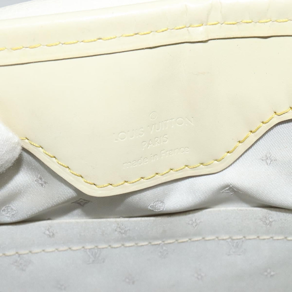 Louis Vuitton Suhali L'essentiel Handbag Leather White Leather Shoulder Bag Bag (Pre-Owned)
