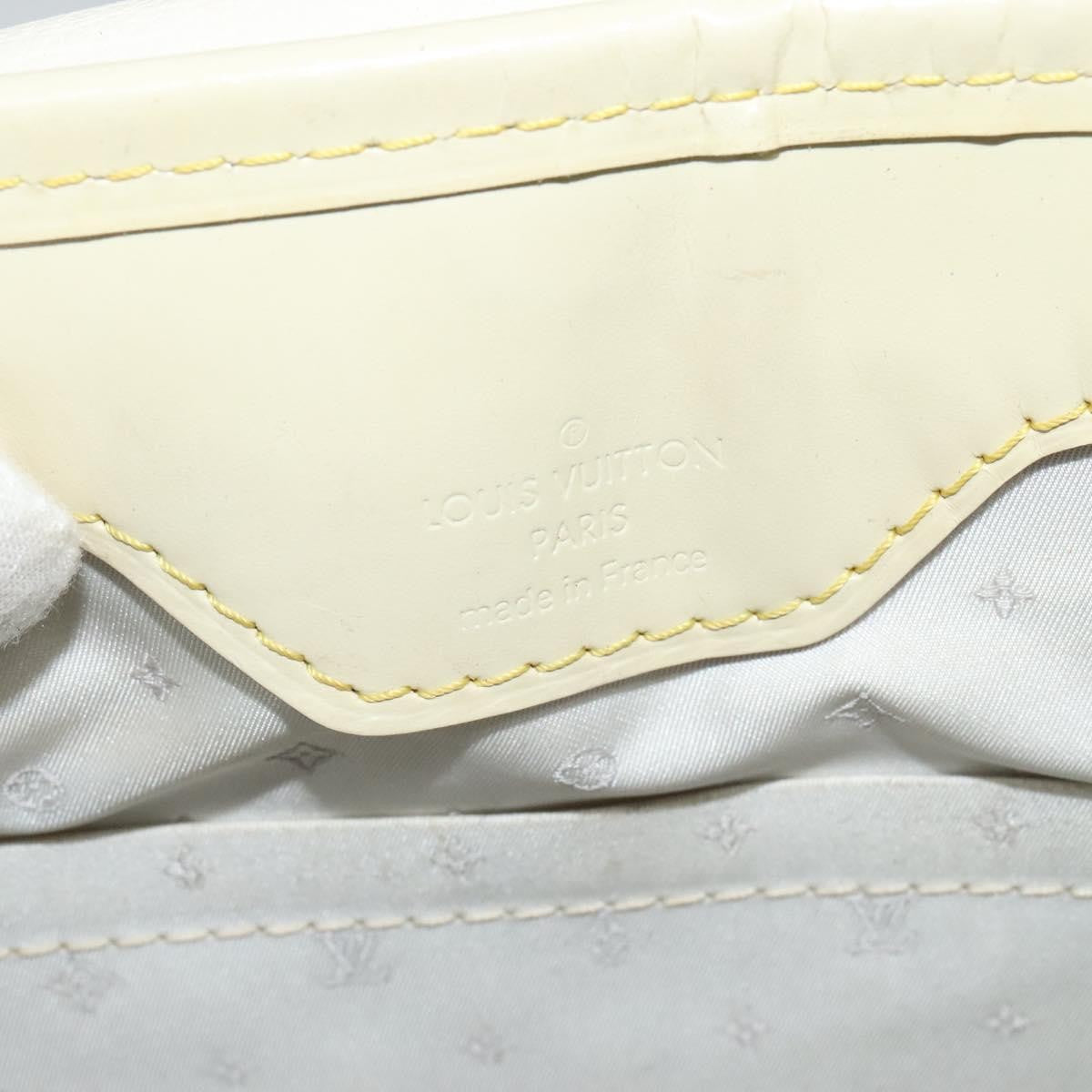 Louis Vuitton Suhali L'essentiel Handbag Leather White Leather Shoulder Bag Bag (Pre-Owned)
