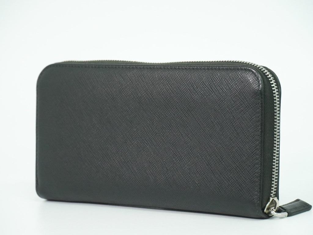 Prada Saffiano Wallet Leather Black Leather Wallets Accessory (Pre-Owned)