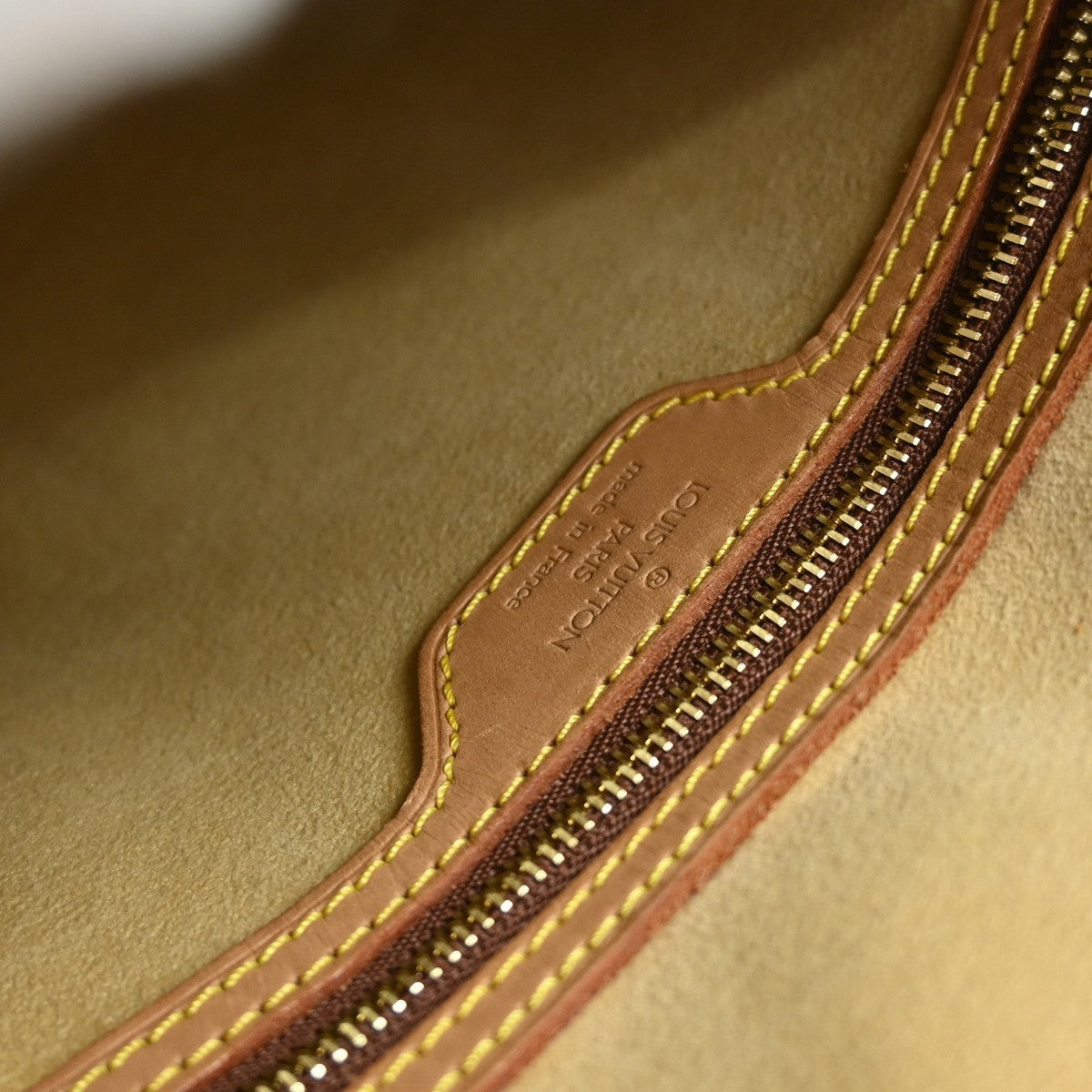Louis Vuitton Monogram Looping Handbag Monogram Canvas Brown Canvas Shoulder Bag Bag (Pre-Owned)