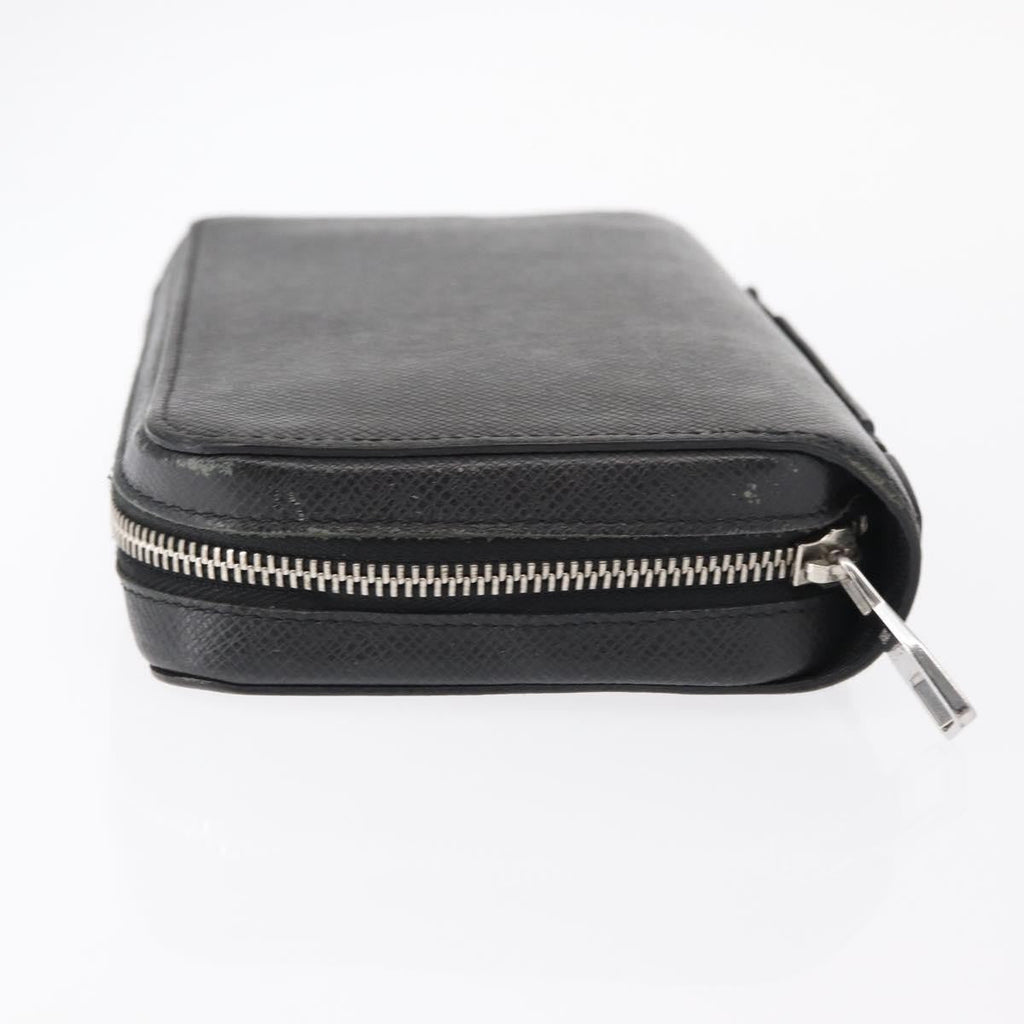 Louis Vuitton Zippy Xl Taiga Leather Black Leather Wallets Accessory (Pre-Owned)