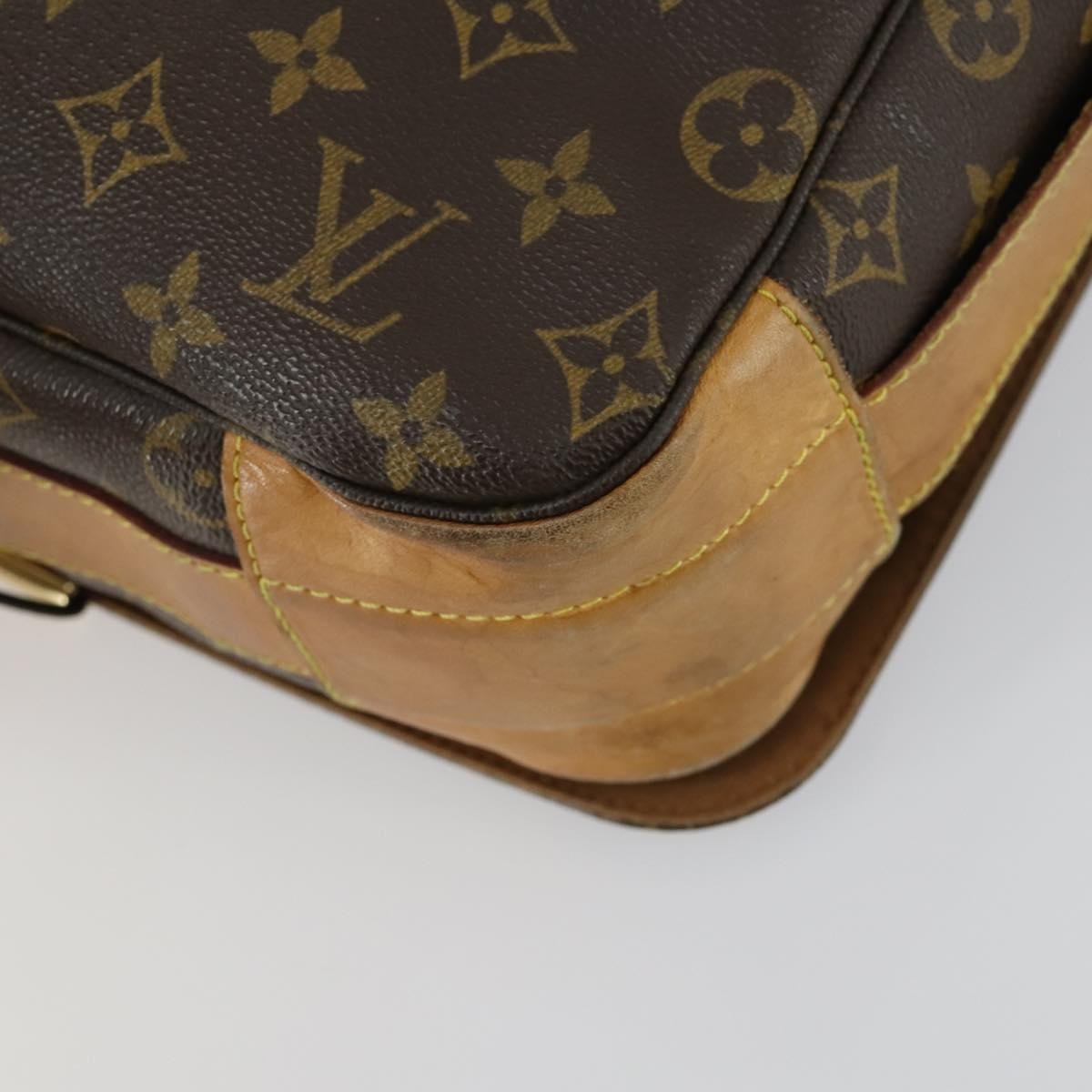 Louis Vuitton Abbesses Messenger Bag Monogram Canvas Brown Canvas Shoulder Bag Bag (Pre-Owned)