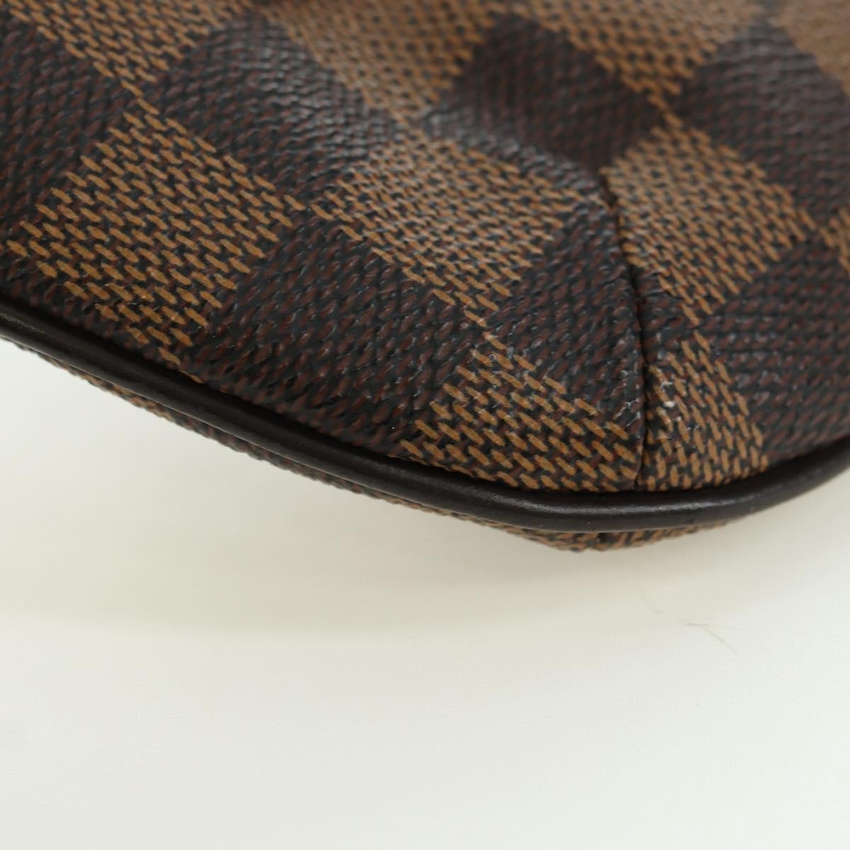 Louis Vuitton Manosque Pochette Damier Brown Canvas Clutche & Pouche Bag (Pre-Owned)