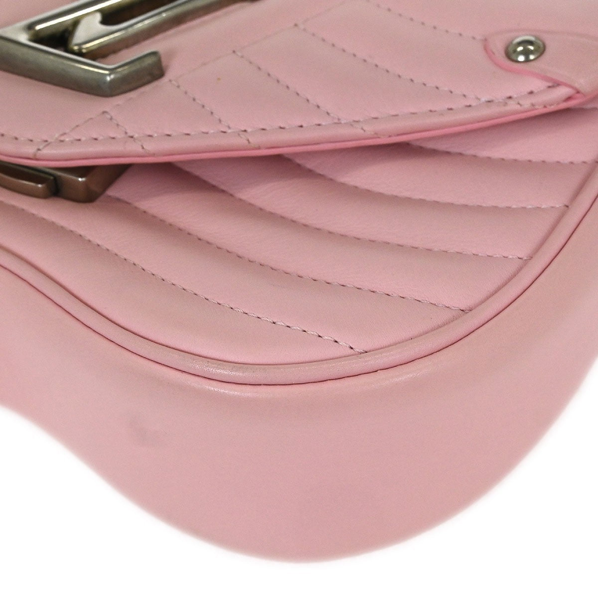 Louis Vuitton New Wave Chain Bag Quilted Leather Pink Leather Shoulder Bag Bag (Pre-Owned)
