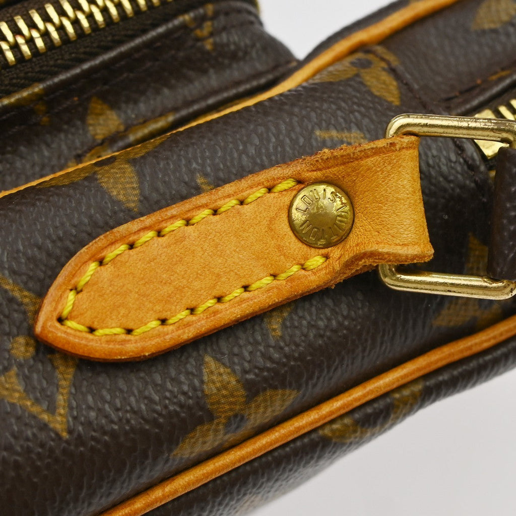 Louis Vuitton Amazone Bag Monogram Canvas Brown Canvas Shoulder Bag Bag (Pre-Owned)