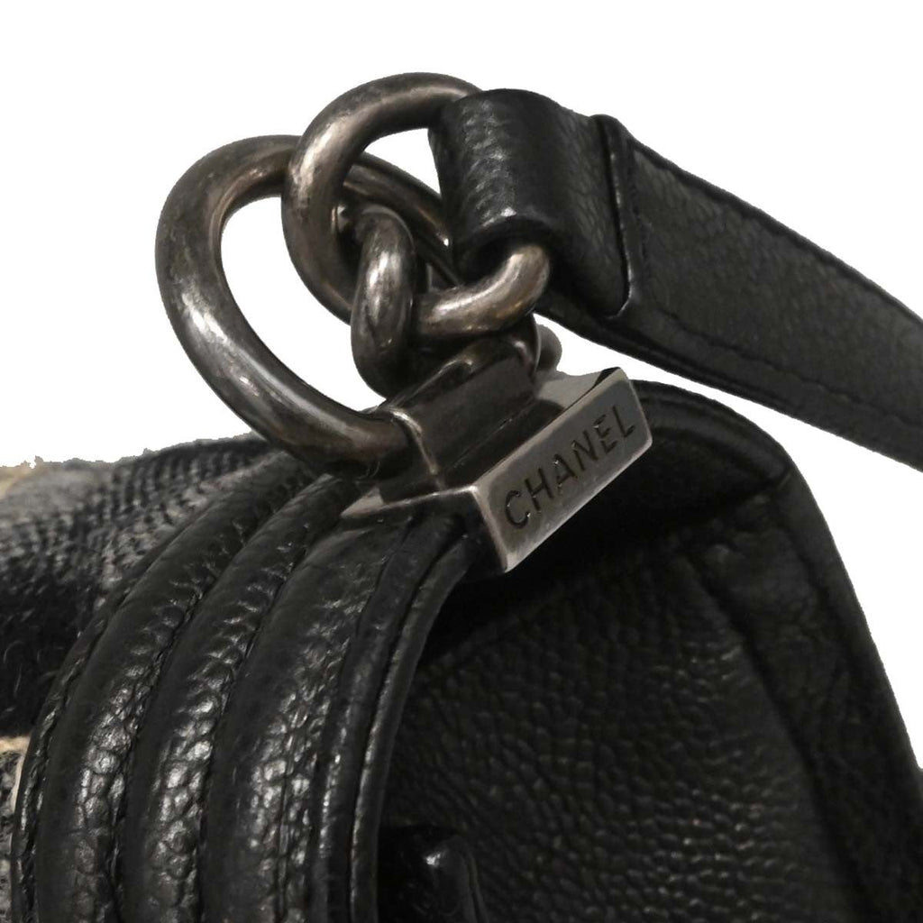 Chanel Boy Flap Bag Tweed And Leather Black Leather Shoulder Bag Bag (Pre-Owned)