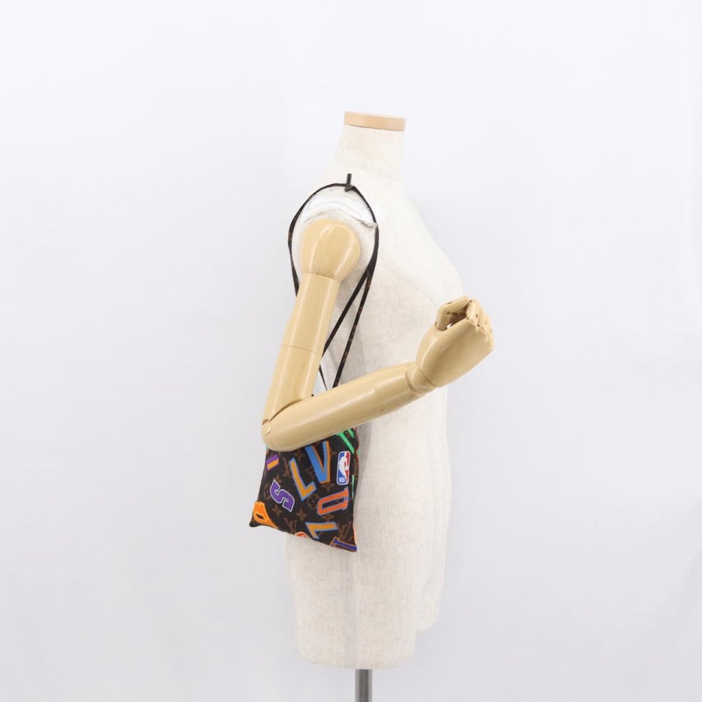 Louis Vuitton X Nba Pouch Monogram Canvas Brown Canvas Clutche & Pouche Bag (Pre-Owned)