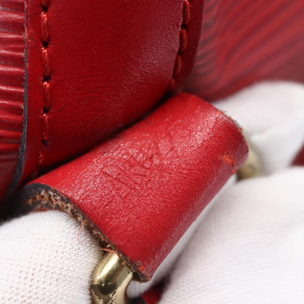 Louis Vuitton Noe Shoulder Bag Leather Red Leather Shoulder Bag Bag (Pre-Owned)