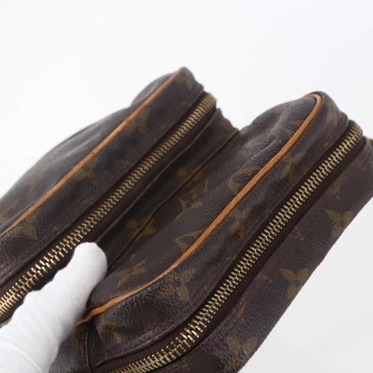Louis Vuitton Amazone Bag Monogram Canvas Brown Canvas Shoulder Bag Bag (Pre-Owned)
