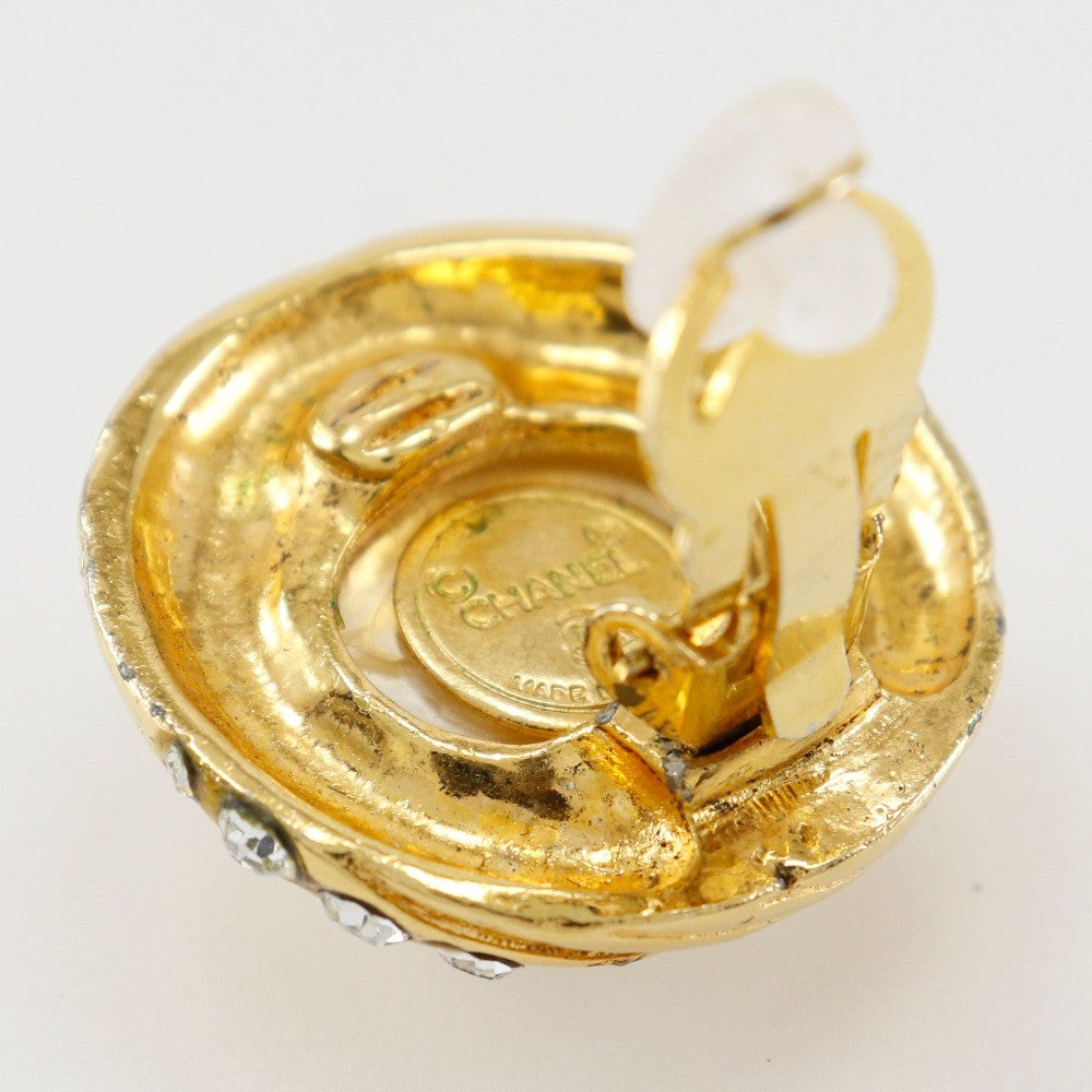 Chanel Vintage Round Clip-On Earrings Metal With Faux Pearl Gold Gold_Plated Earrings Jewelry (Pre-Owned)