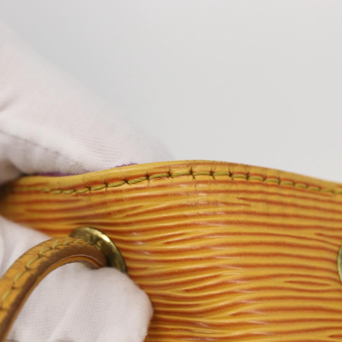Louis Vuitton Noe Handbag Epi Leather Yellow Leather Shoulder Bag Bag (Pre-Owned)