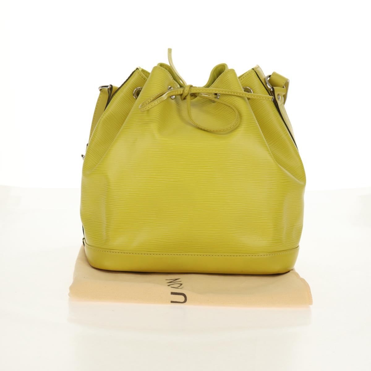 Louis Vuitton Petit Noe Handbag Epi Leather Green Leather Shoulder Bag Bag (Pre-Owned)