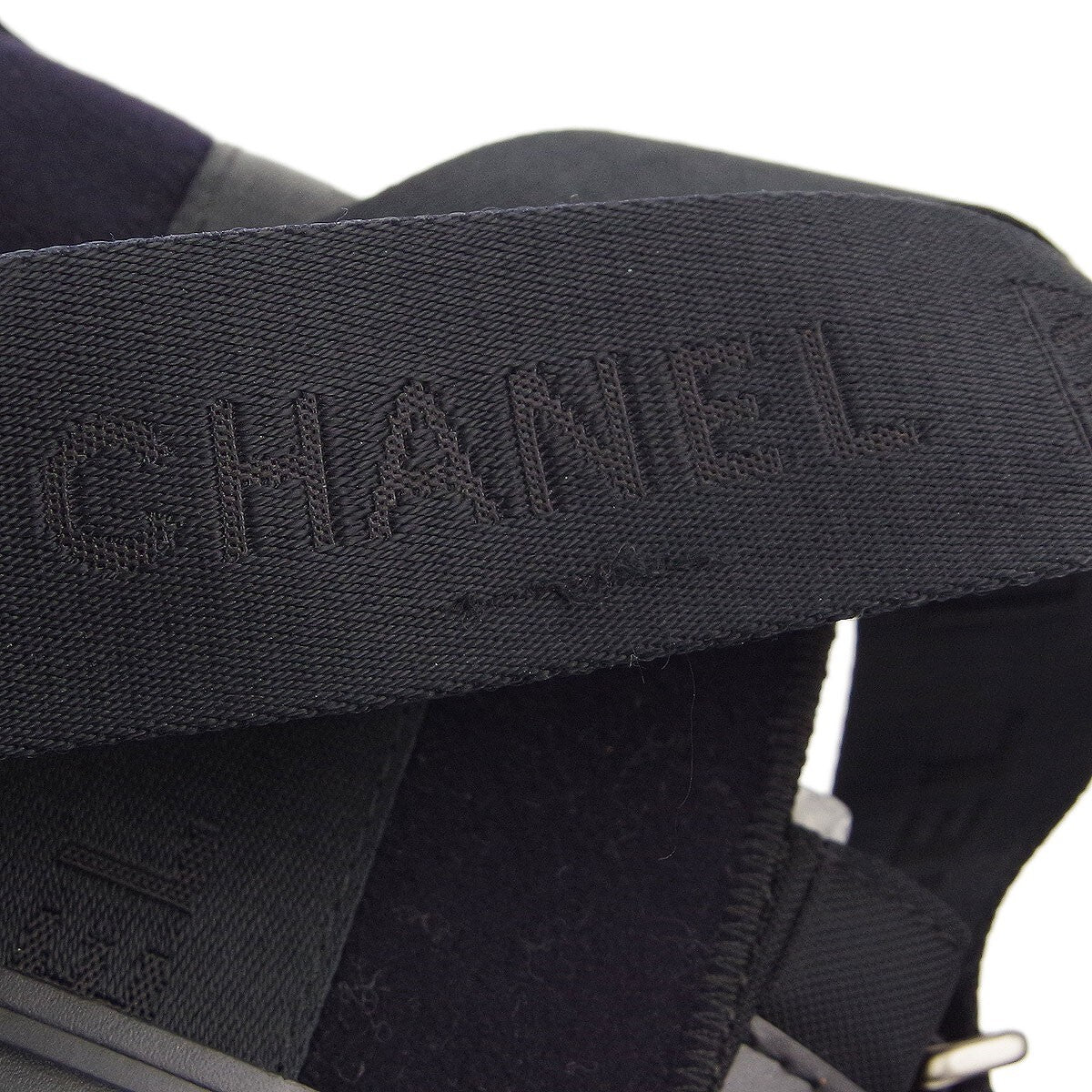 Chanel Sport Line Flap Messenger Bag Wool And Nylon Black Nylon Shoulder Bag Bag (Pre-Owned)
