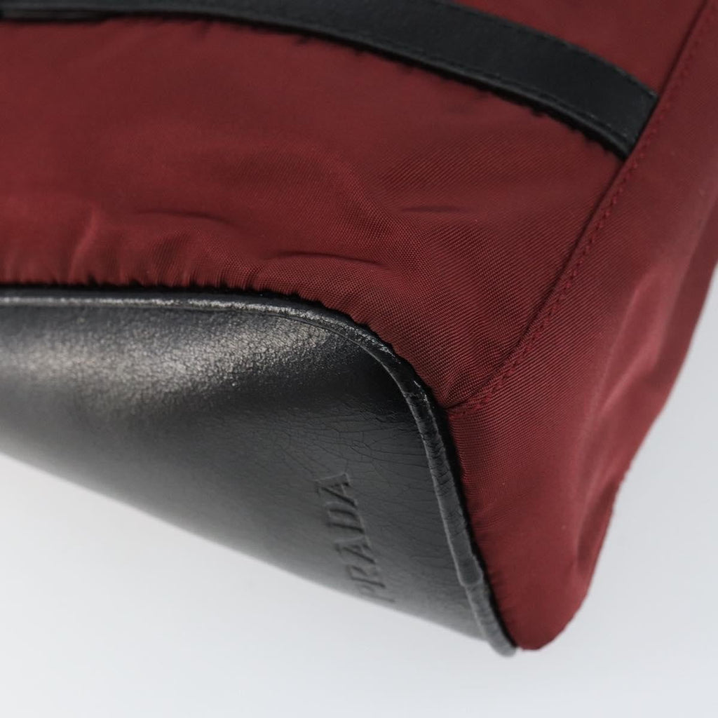 Prada Vintage Zip Handbag Tessuto Burgundy Nylon Handbag (Pre-Owned)