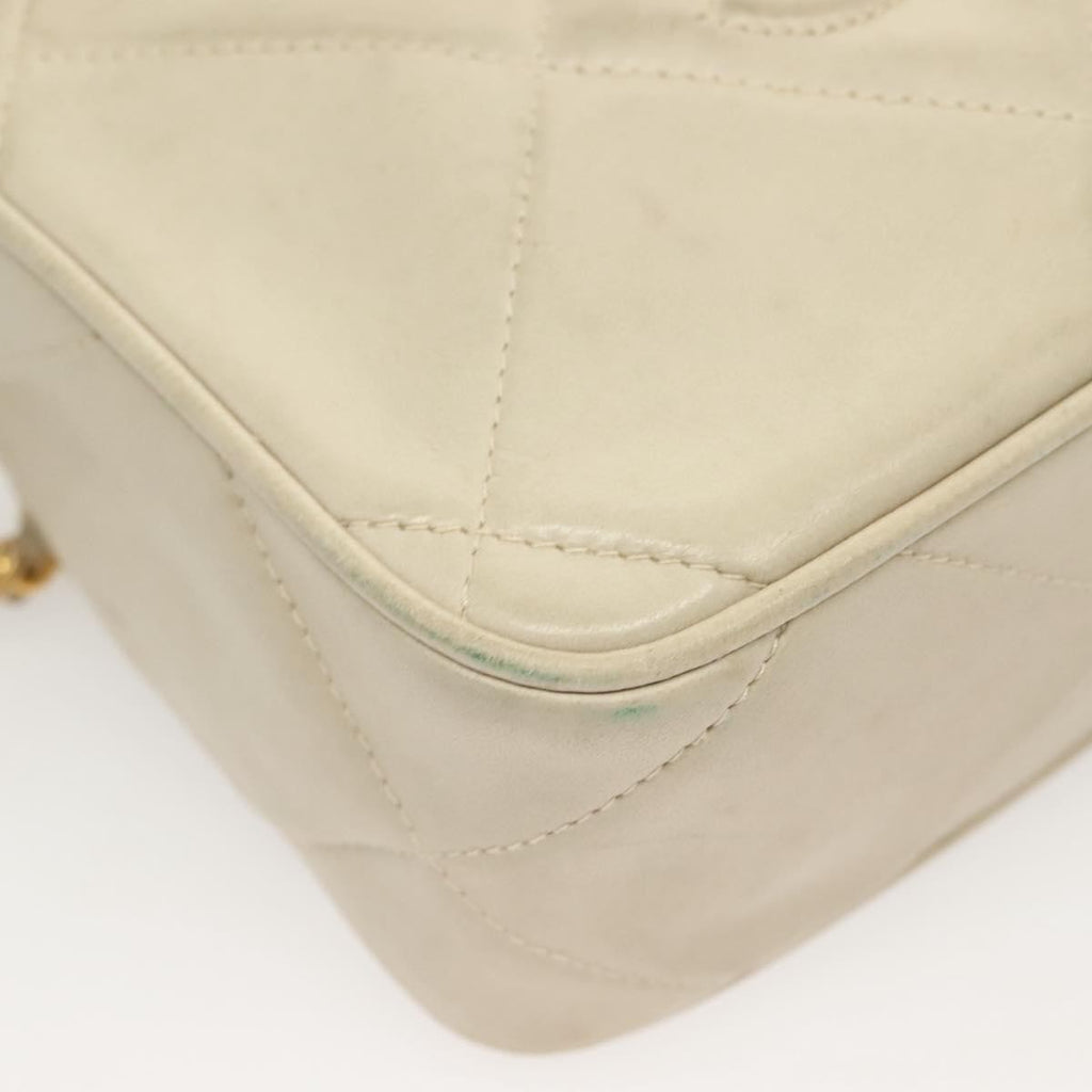 Chanel Vintage Diamond Cc Camera Bag Quilted Lambskin Beige Leather Shoulder Bag Bag (Pre-Owned)