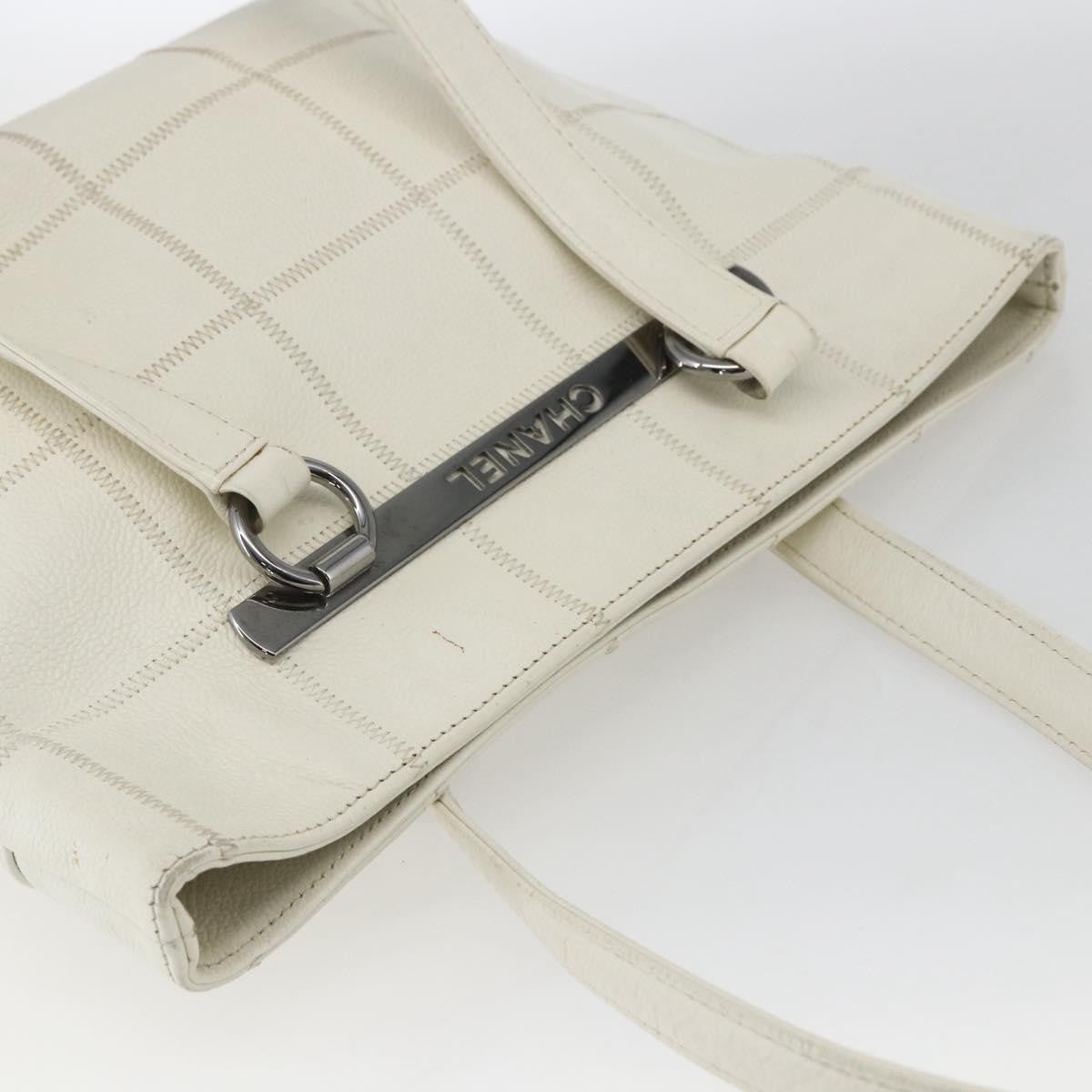 Chanel Square Stitch Tote Quilted Leather White Leather Tote Bag Bag (Pre-Owned)