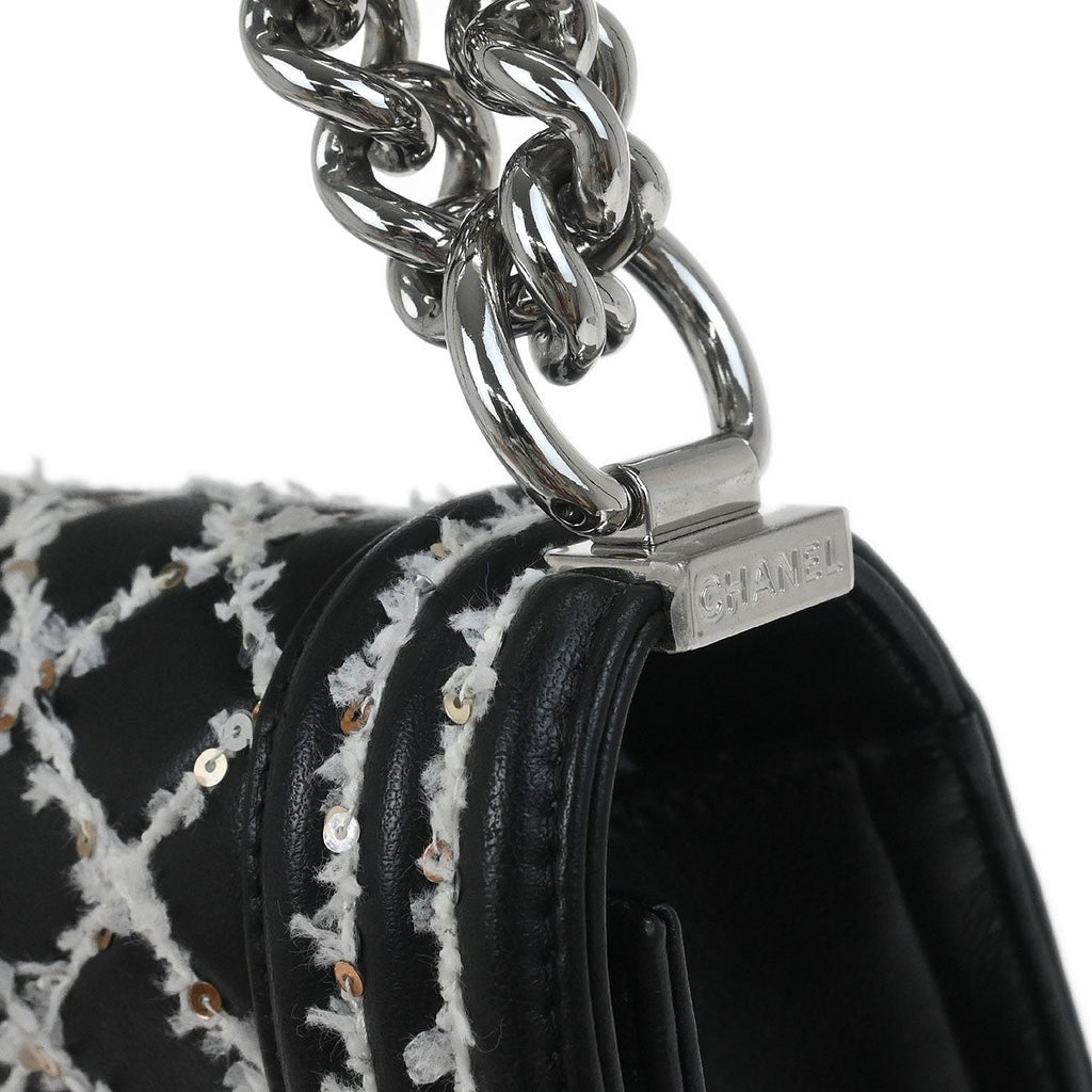 Chanel Boy Flap Bag Sequin Quilted Calfskin Black Leather Shoulder Bag Bag (Pre-Owned)