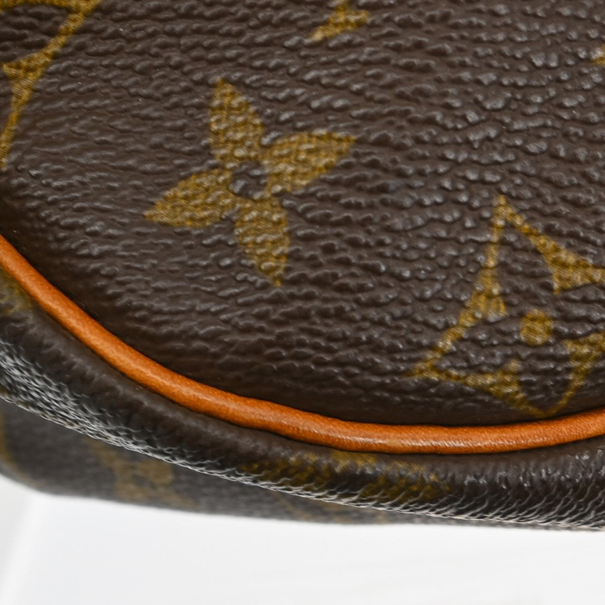 Louis Vuitton Saumur Handbag Monogram Canvas Brown Canvas Shoulder Bag Bag (Pre-Owned)