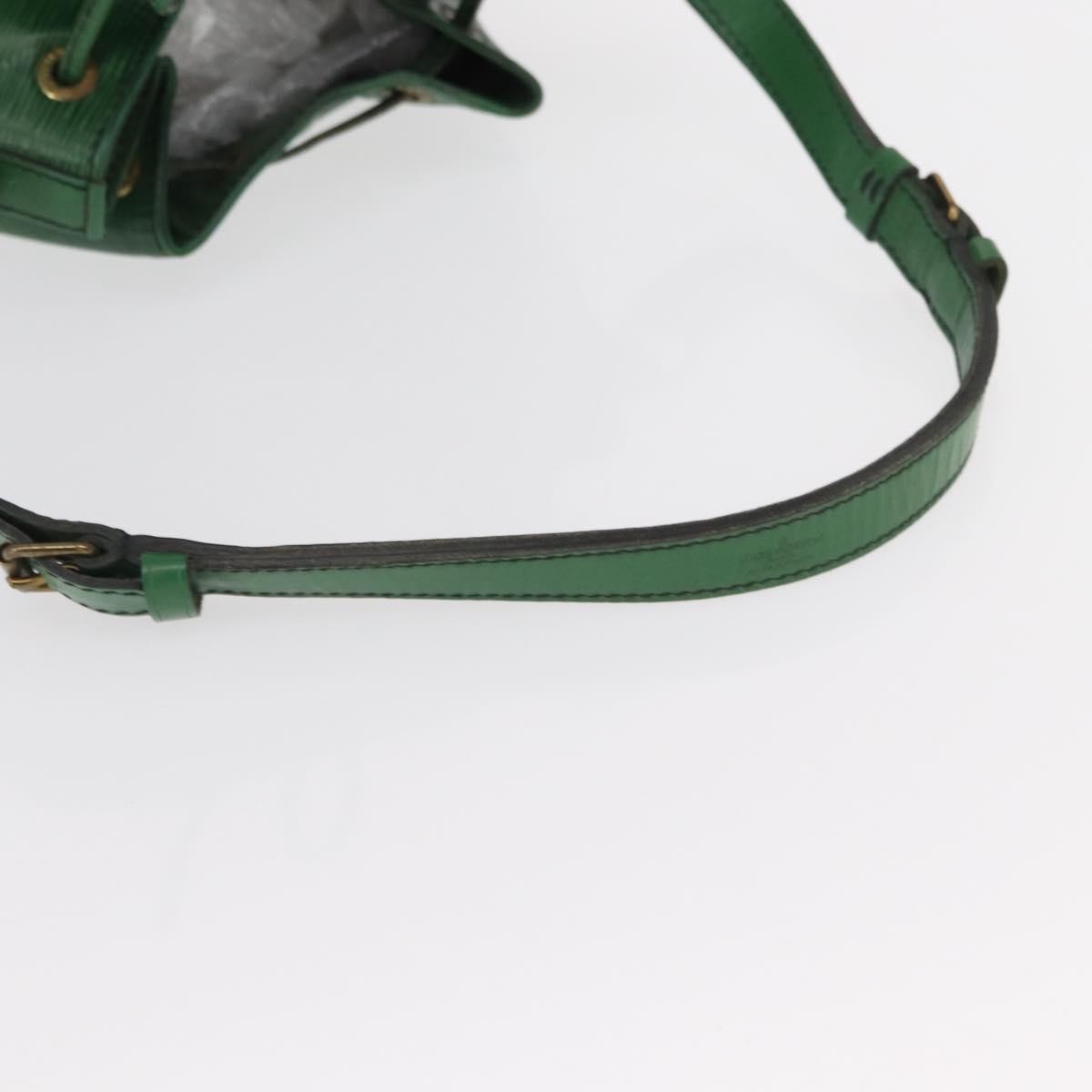 Louis Vuitton Noe Handbag Epi Leather Green Leather Shoulder Bag Bag (Pre-Owned)