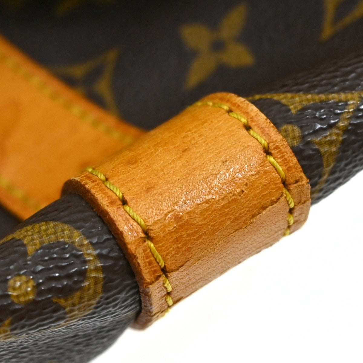Louis Vuitton Keepall Bandouliere Bag Monogram Canvas Brown Canvas Travel Bag Bag (Pre-Owned)