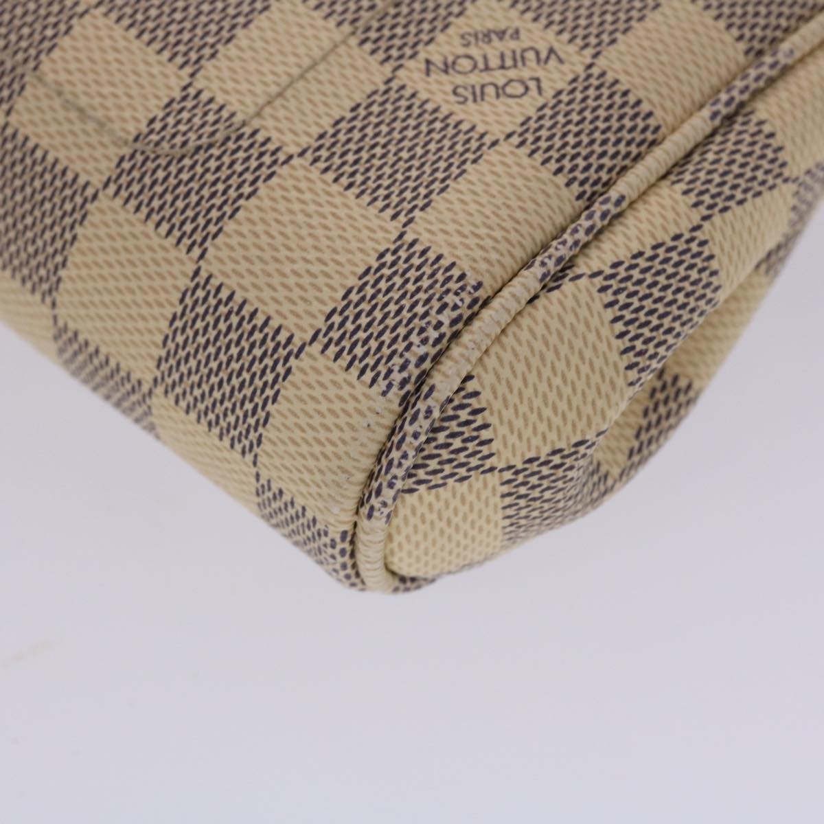 Louis Vuitton Favorite Handbag Damier White Canvas Clutche & Pouche Bag (Pre-Owned)