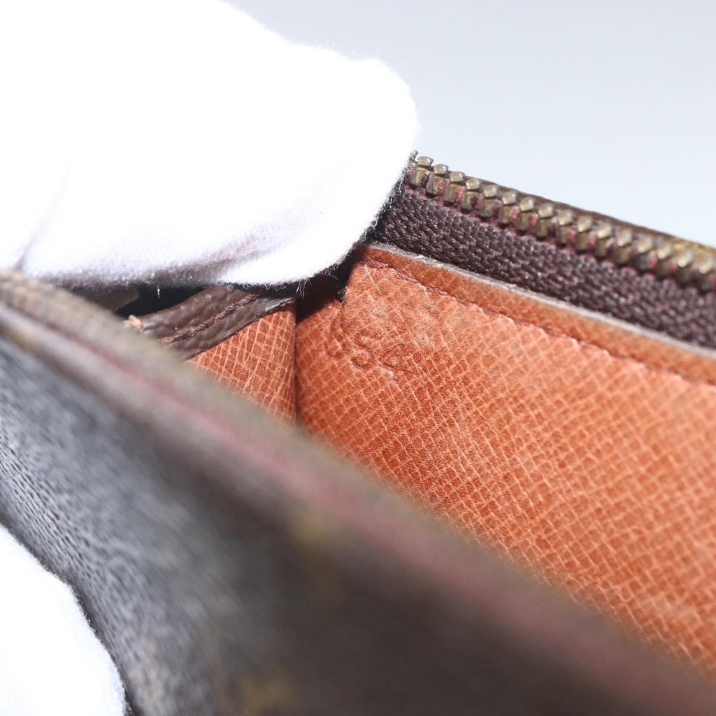 Louis Vuitton Toiletry Pouch Monogram Canvas Brown Canvas Clutche & Pouche Bag (Pre-Owned)