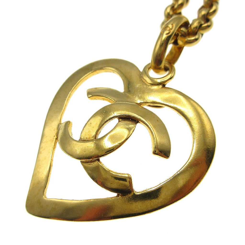 Chanel Cc Heart Pendant Necklace Metal Gold Gold_Plated Necklace Jewelry (Pre-Owned)