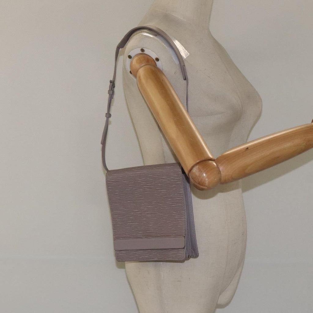 Louis Vuitton Biarritz Shoulder Bag Epi Leather Gray Leather Shoulder Bag Bag (Pre-Owned)