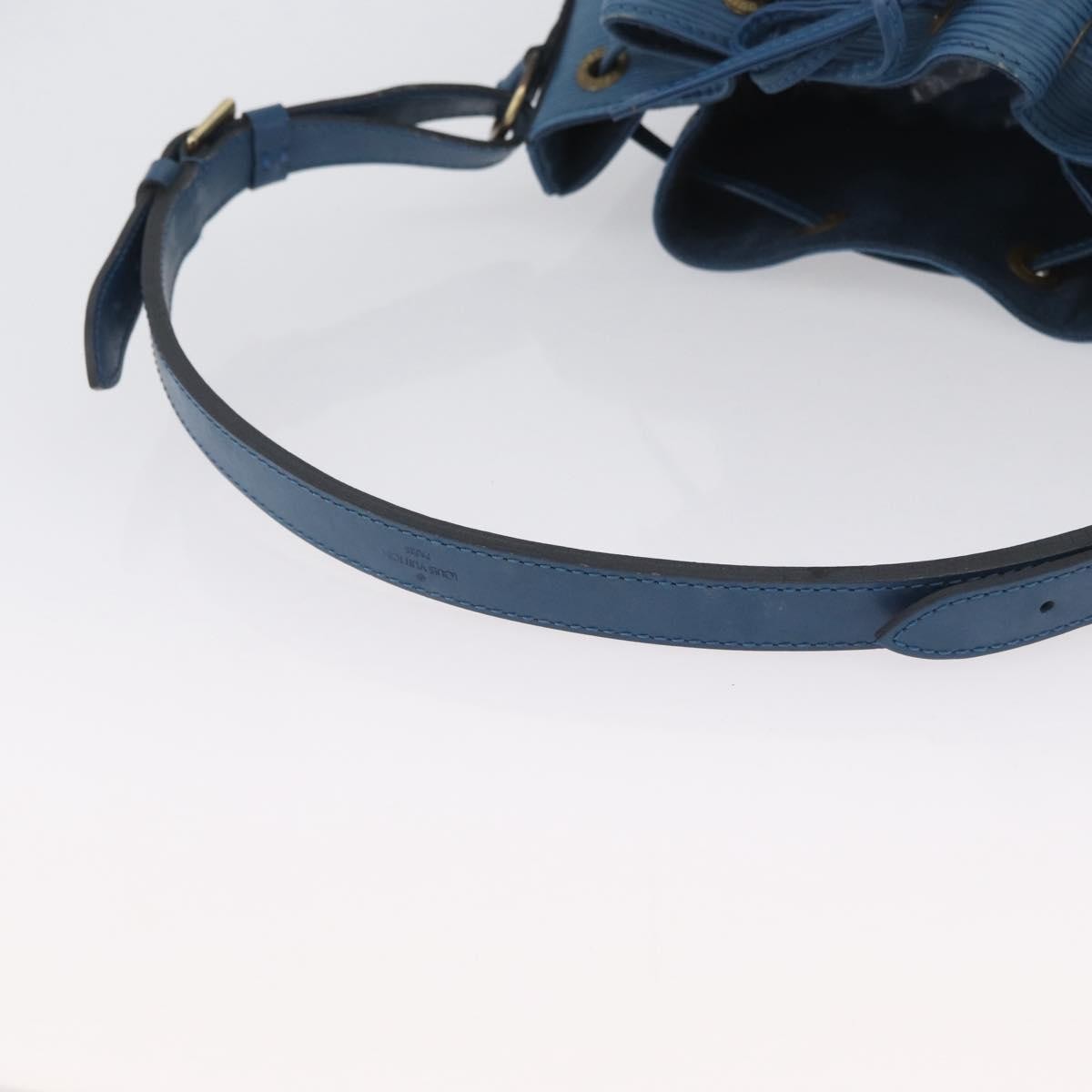 Louis Vuitton Petit Noe Handbag Epi Leather Blue Leather Shoulder Bag Bag (Pre-Owned)