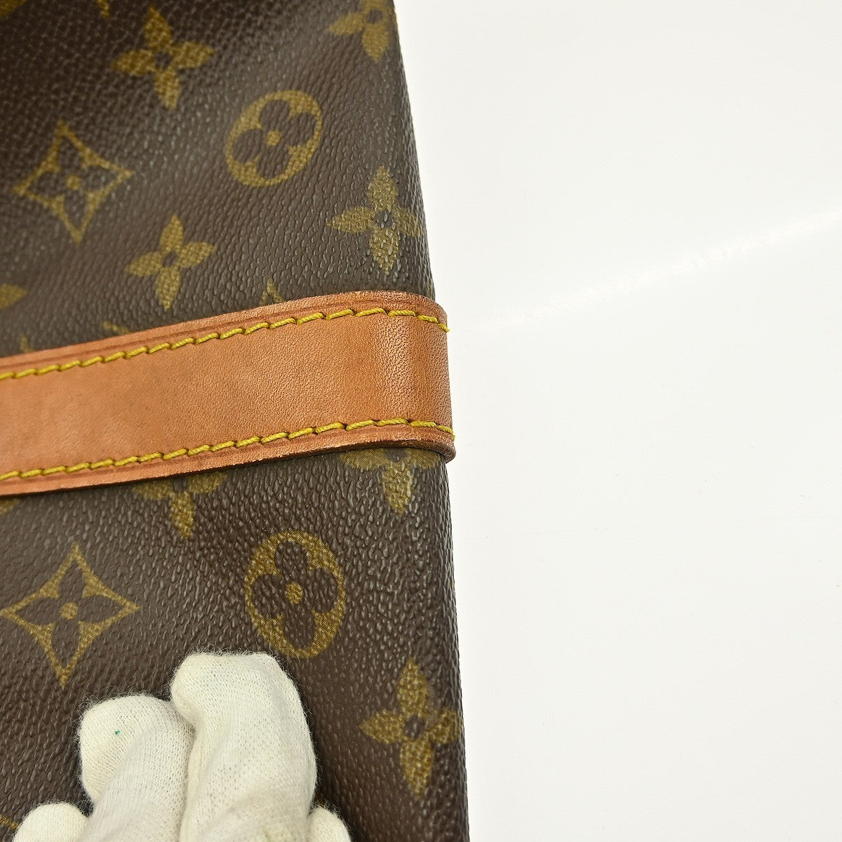 Louis Vuitton Keepall Bag Monogram Canvas Brown Canvas Travel Bag Bag (Pre-Owned)