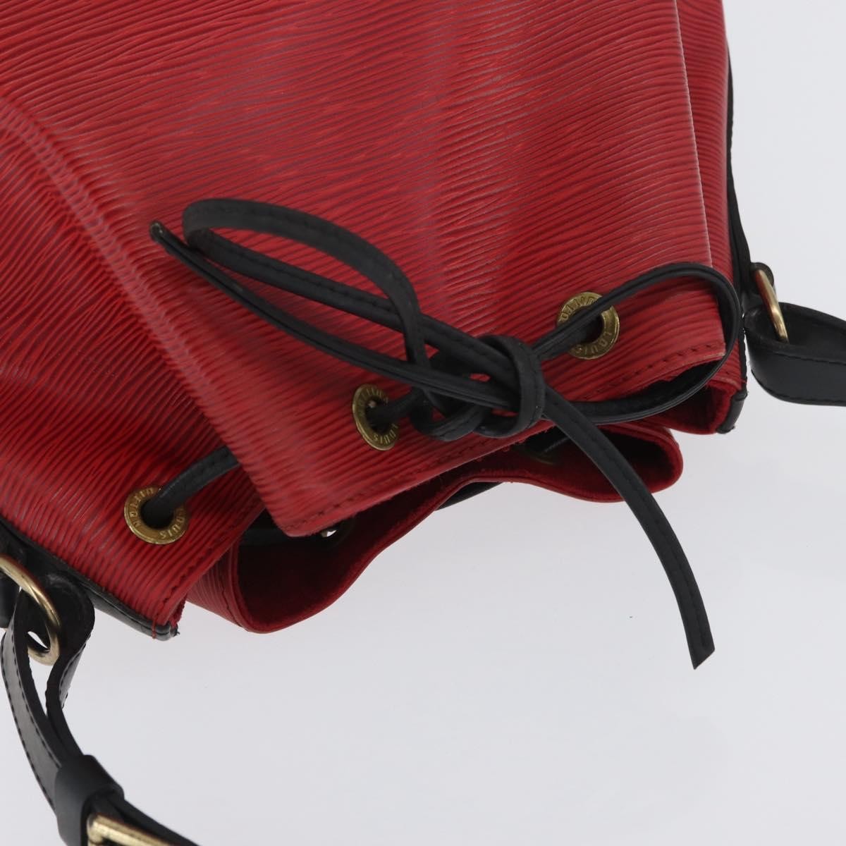 Louis Vuitton Bicolor Petit Noe Handbag Epi Leather Red Leather Shoulder Bag Bag (Pre-Owned)