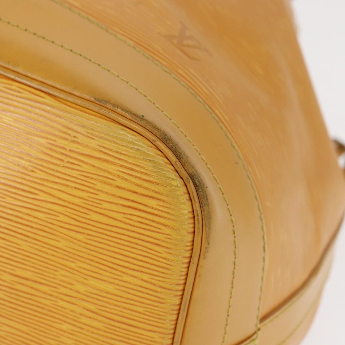Louis Vuitton Noe Handbag Epi Leather Yellow Leather Shoulder Bag Bag (Pre-Owned)
